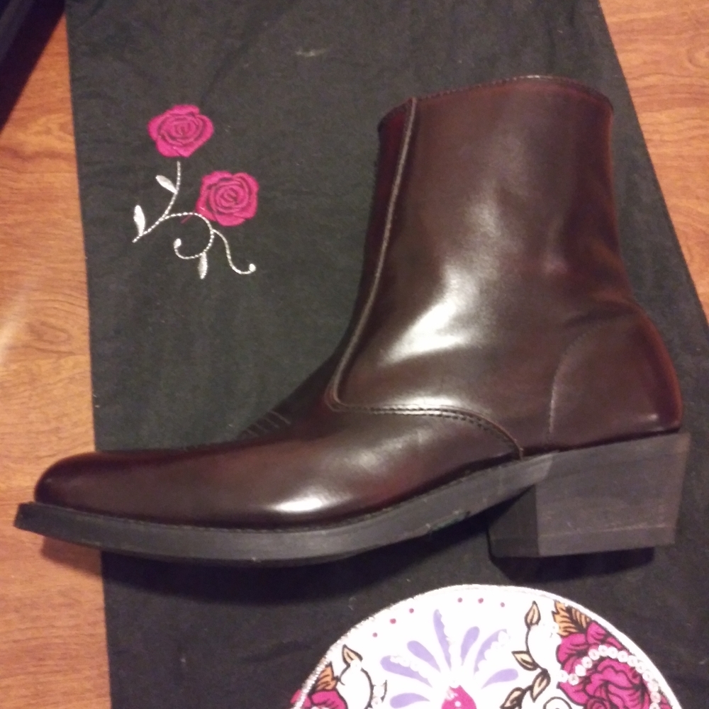 NWOT mens Loredo brown leather boots